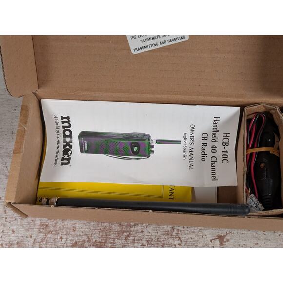 Pair Maxon HCB-10C 40 Channel CB Transceiver Radio Handheld - Picture 4 of 12